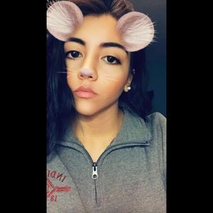 Meet your Posher, Hannah